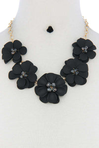Floral Beaded Bib Necklace